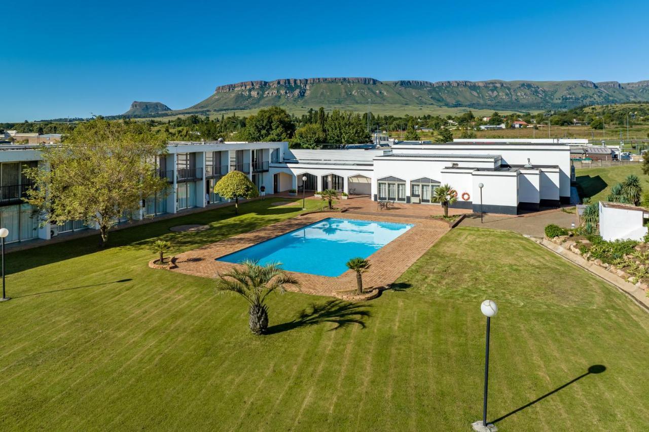 African Sky Harrismith Inn Exterior photo