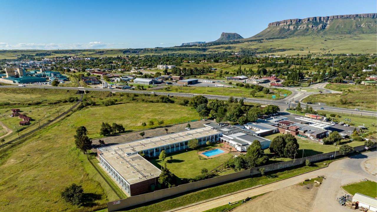 African Sky Harrismith Inn Exterior photo